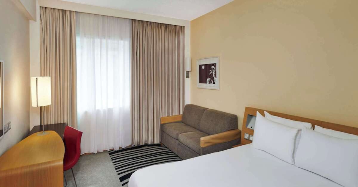 Een foto van Novotel London West