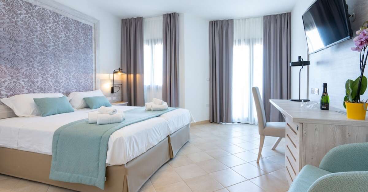 Een foto van Red Sun Village