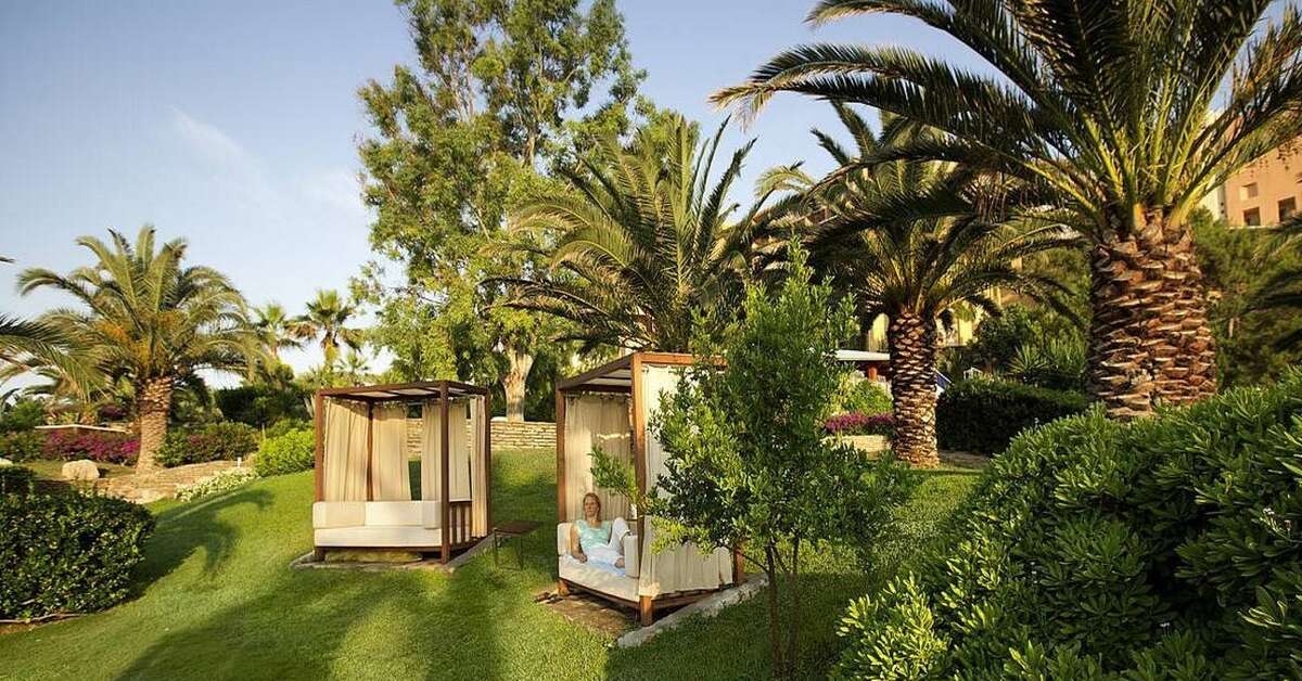 Een foto van het terras bij Robinson Club Sarigerme Park