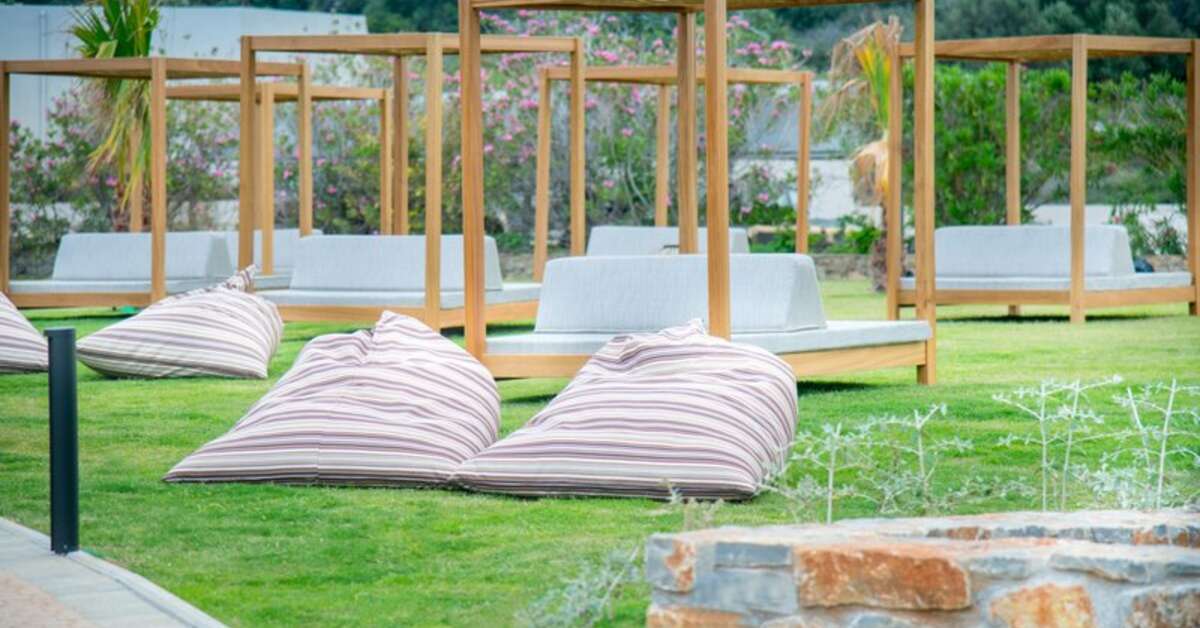 Een foto van het terras bij King Minos Retreat Resort & Spa