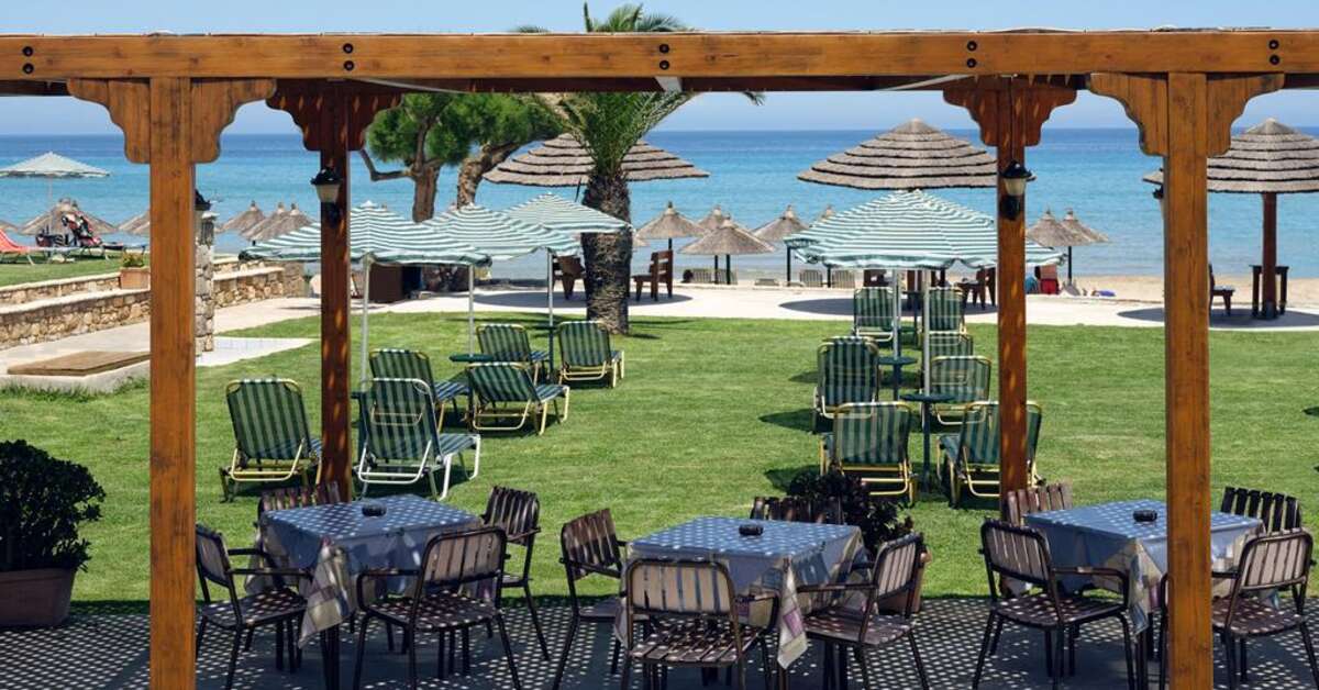 Een foto van Plaka Beach Resort