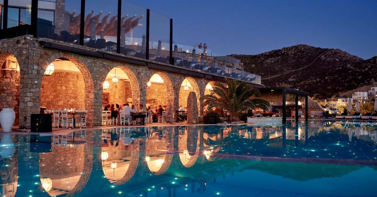 Een foto van het zwembad bij Myconian Royal Resort