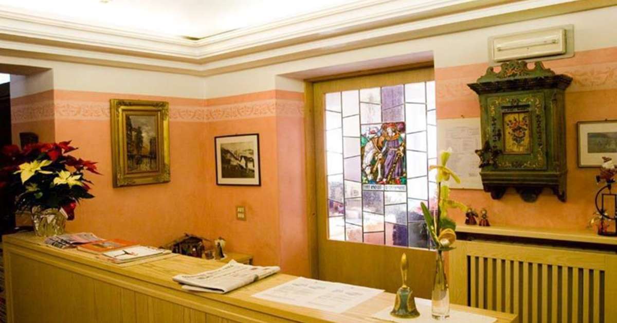 Een foto van het interieur van Hotel Olympia