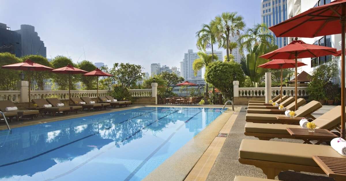 Een foto van het zwembad bij NH Bangkok Sukhumvit Boulevard