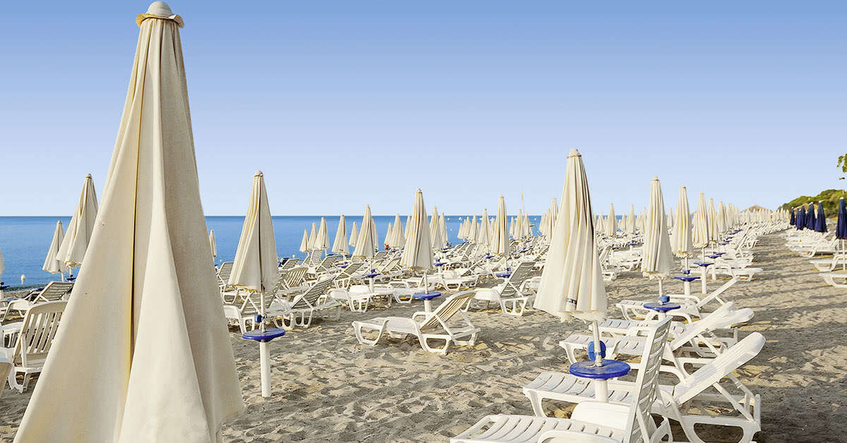 Een foto van het strand bij VOI Floriana Resort