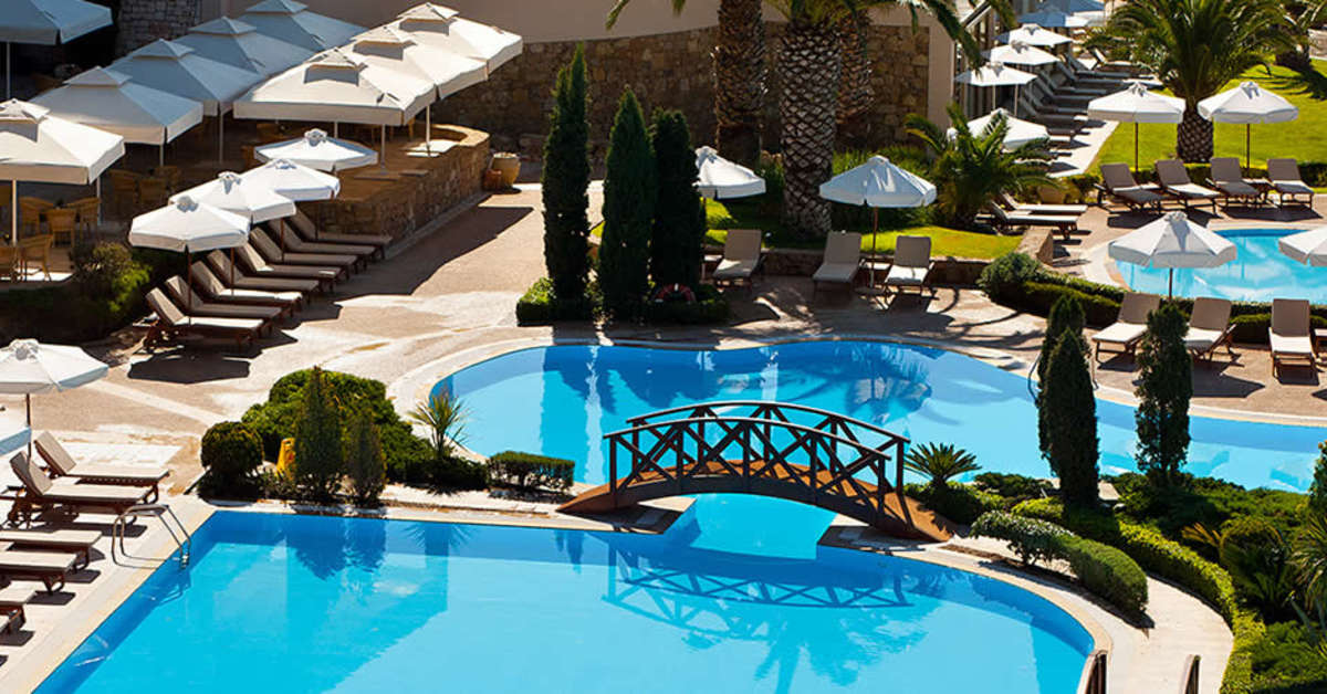 Een foto van het zwembad bij Sani Beach Hotel