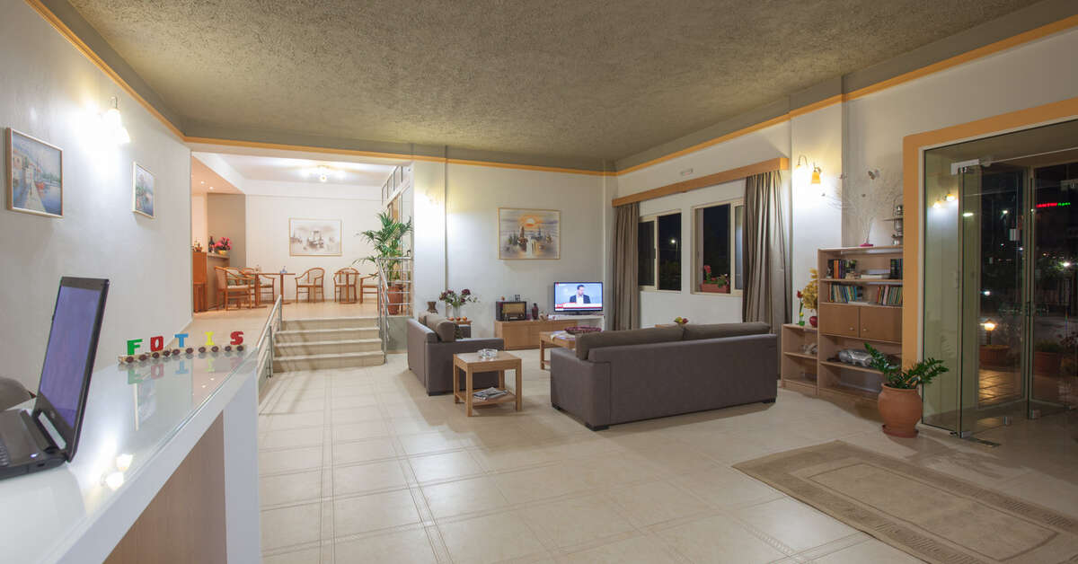 Een foto van het interieur van Fotis Studios & Appartementen