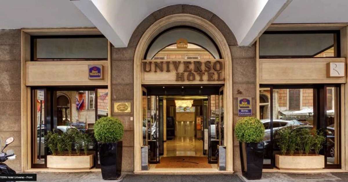 Een foto van de buitenkant van Best Western Plus Hotel Universo