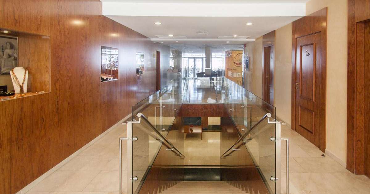 Een foto van het interieur van Catalonia Majorica
