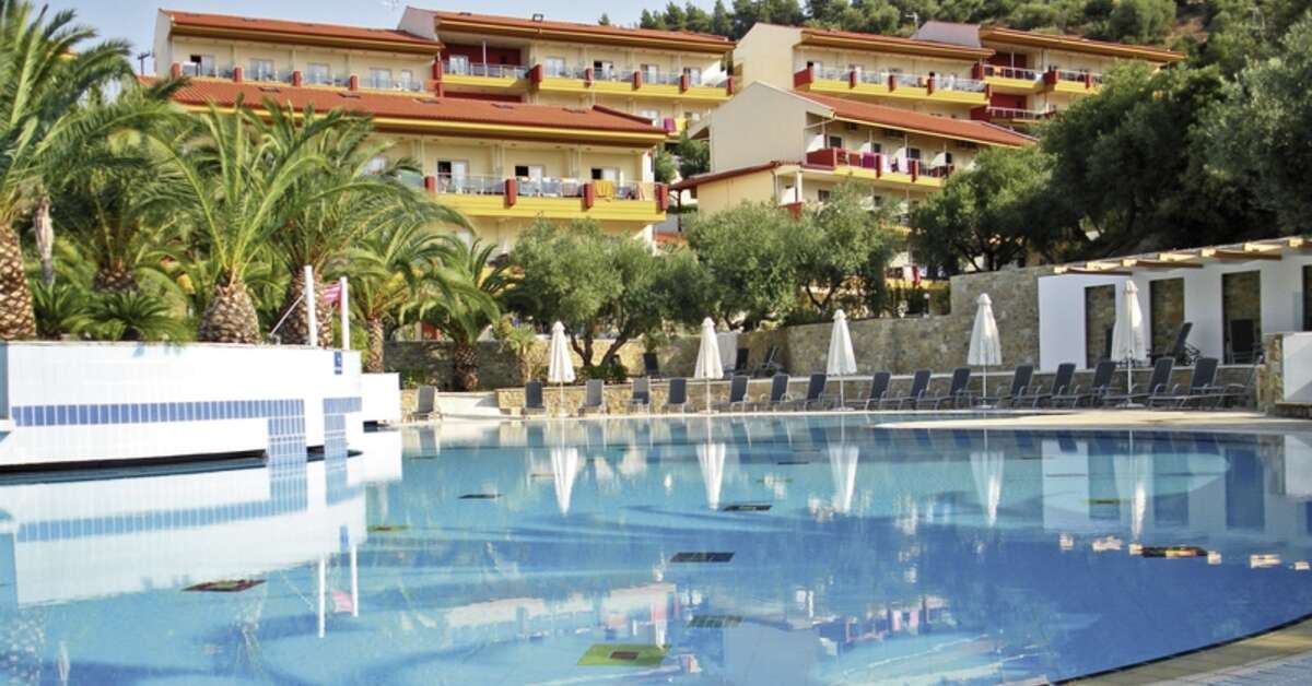 Een foto van het zwembad bij Hotel Lagomandra & Spa