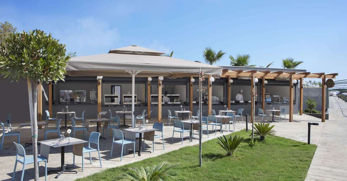 Een foto van het terras bij Mylome Luxury Hotel & Resort