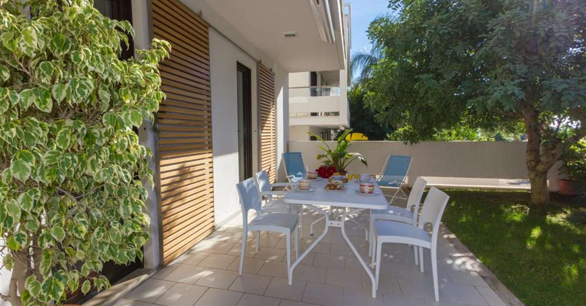 Een foto van het terras bij Kamena Residence