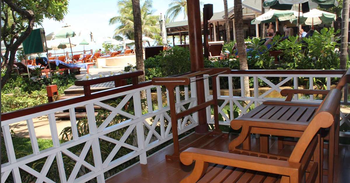 Een foto van het terras bij Banana Fan Sea Resort