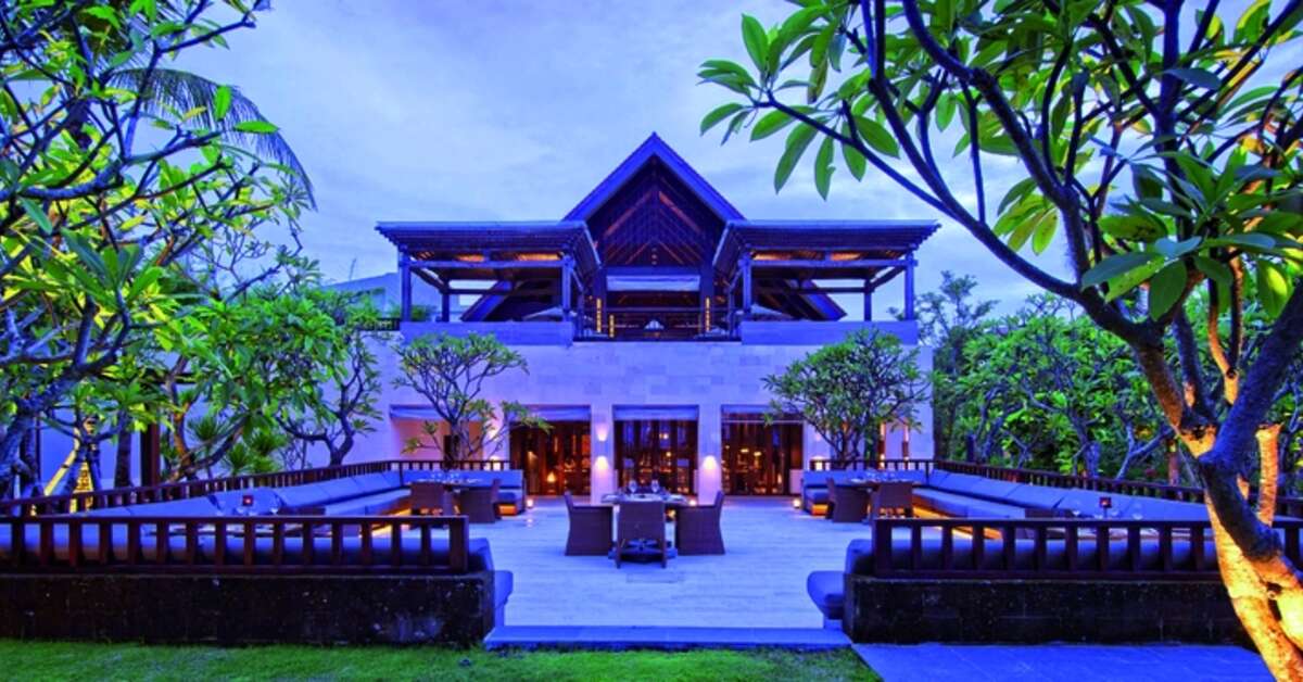 Een foto van de buitenkant van InterContinental Bali Sanur Resort