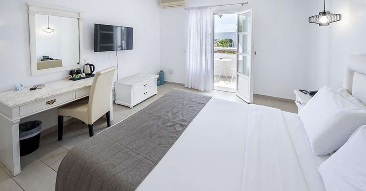 Een foto van Smy Mediterranean White