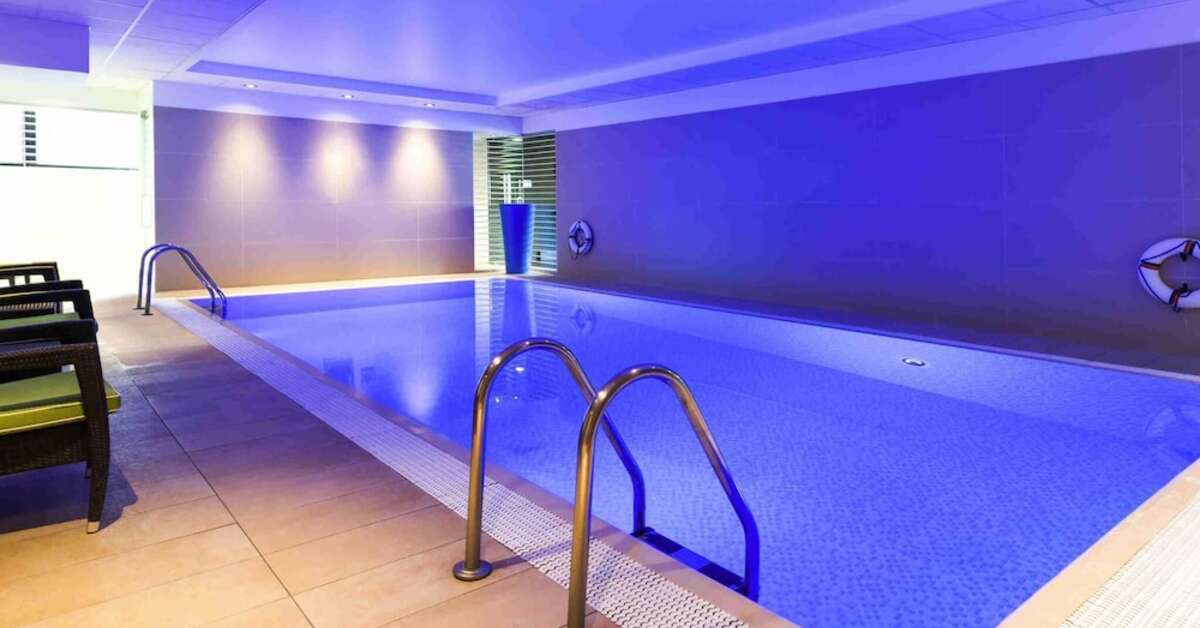 Een foto van het zwembad bij Novotel London Paddington