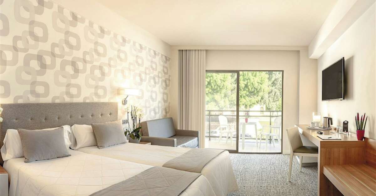 Een foto van RH Corona del Mar