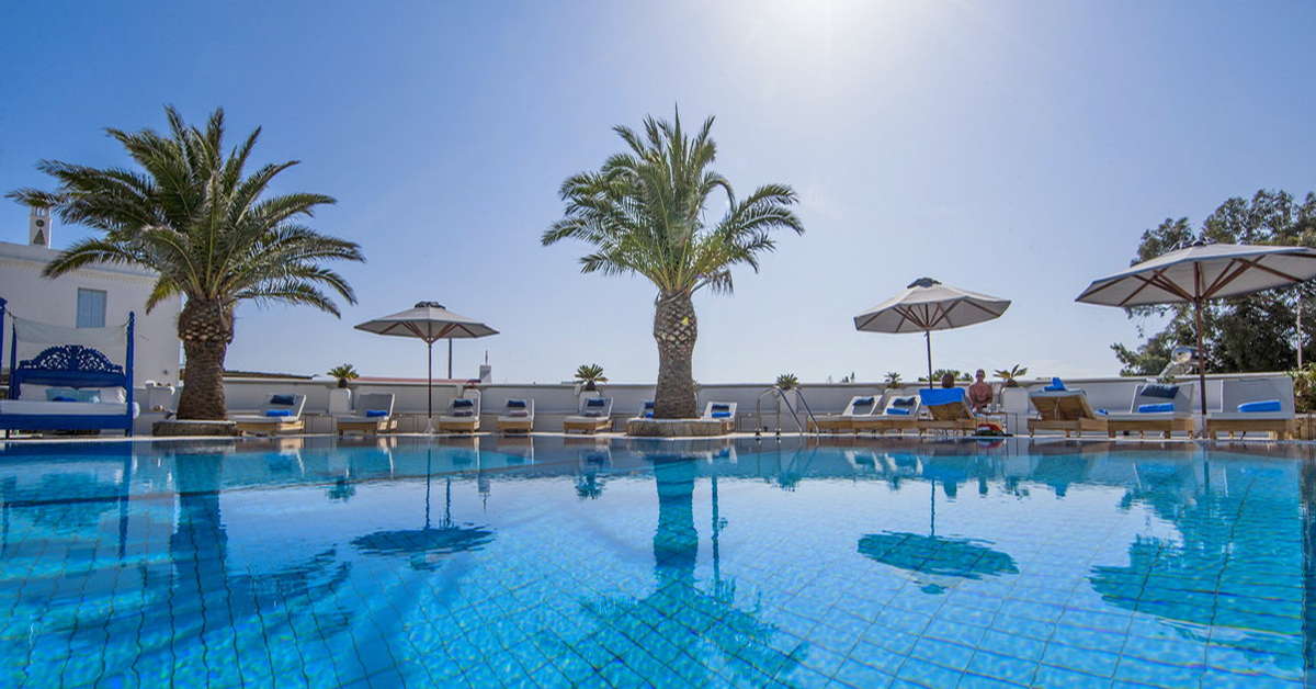 Een foto van het zwembad bij Andronikos Hotel