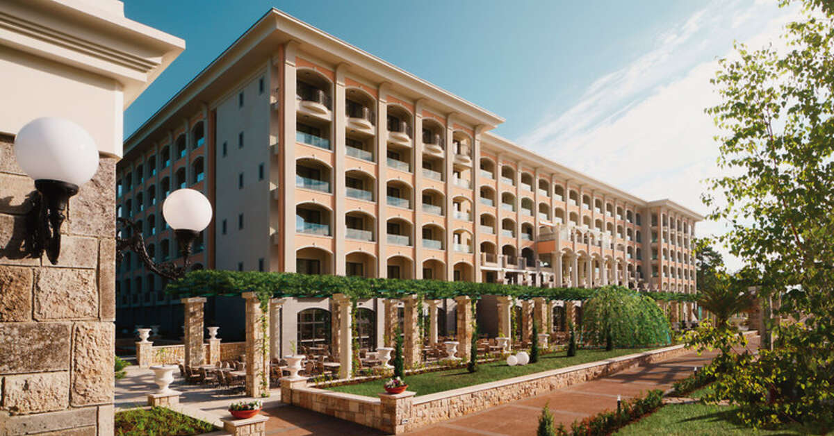 Een foto van Astor Garden Hotel