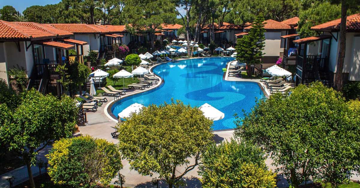 Ein Foto vom Pool im Papillon Ayscha Resort & Spa
