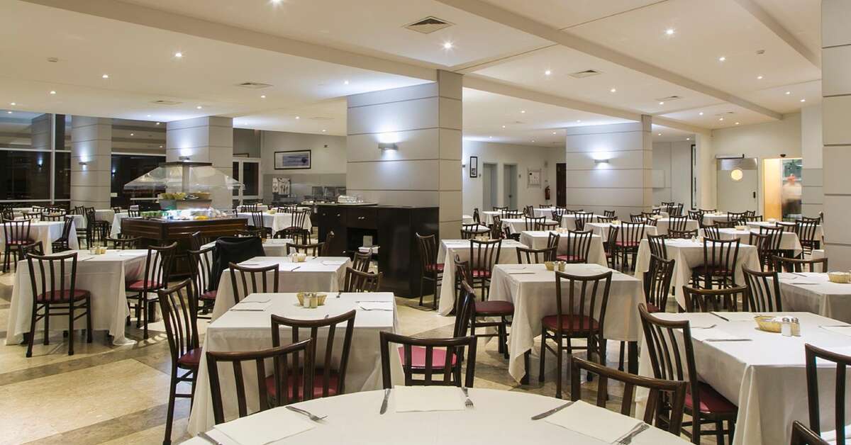 Een foto van de faciliteiten bij Tryp by Wyndham Lisboa Caparica Mar Hotel