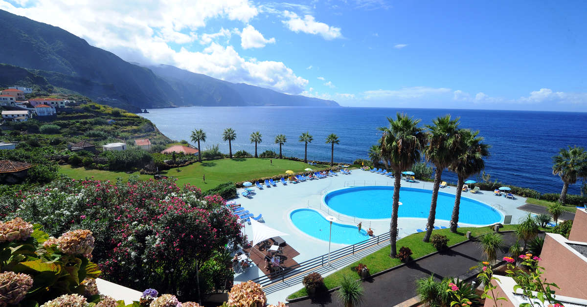 Een foto van het zwembad bij Monte Mar Palace Hotel