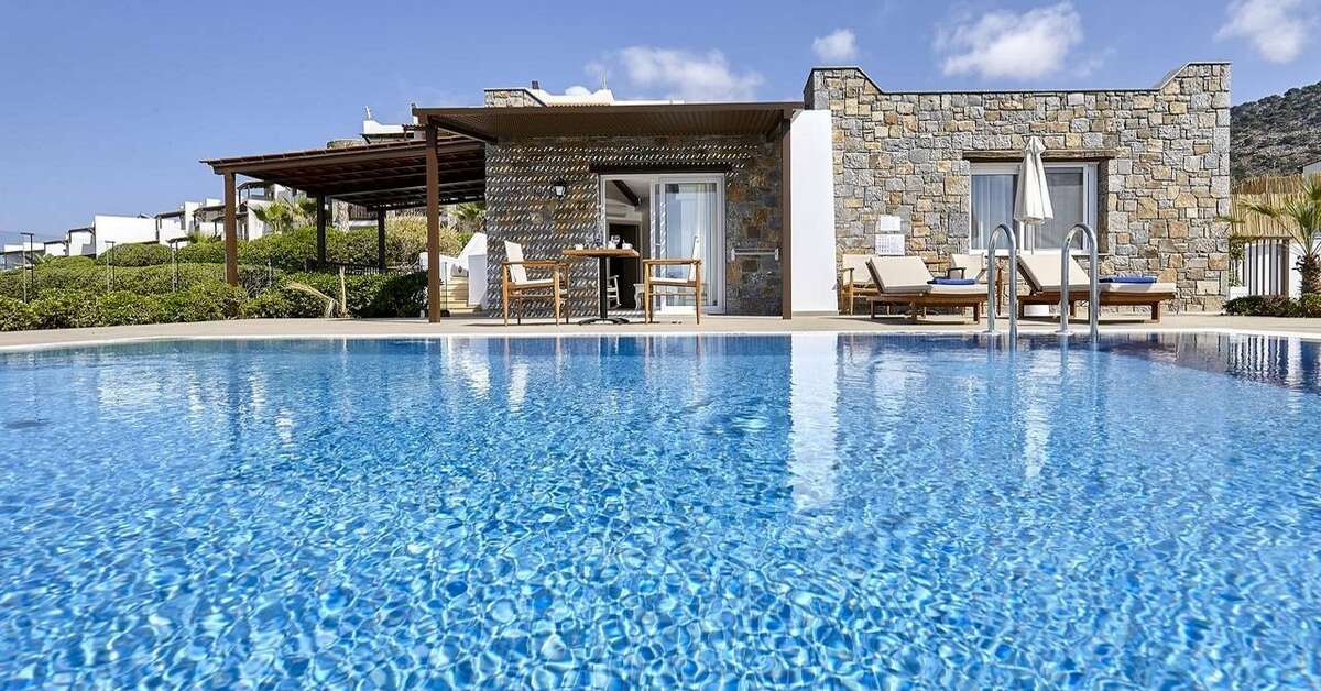 Een foto van het zwembad bij Alexander Beach Hotel & Village