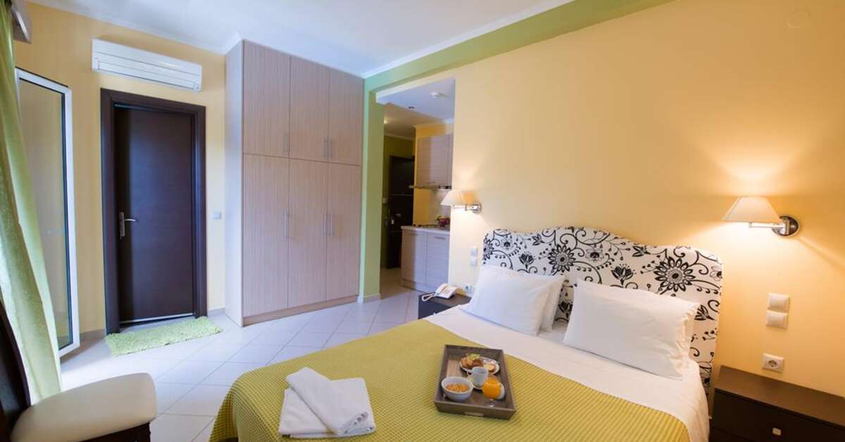 Een foto van Christina Studios