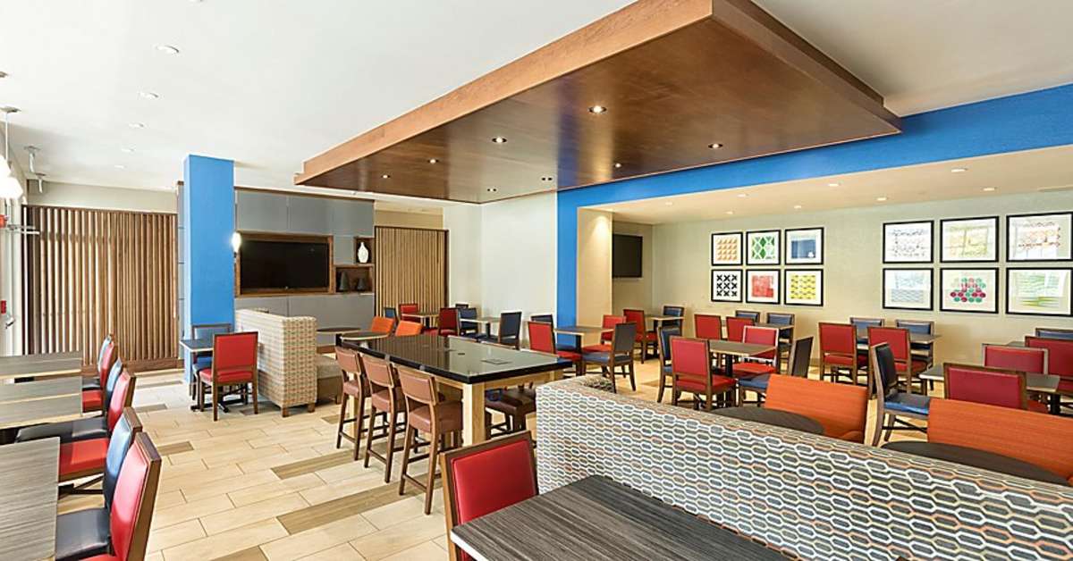 Een foto van Holiday Inn Express & Suites S Lake Buena Vista
