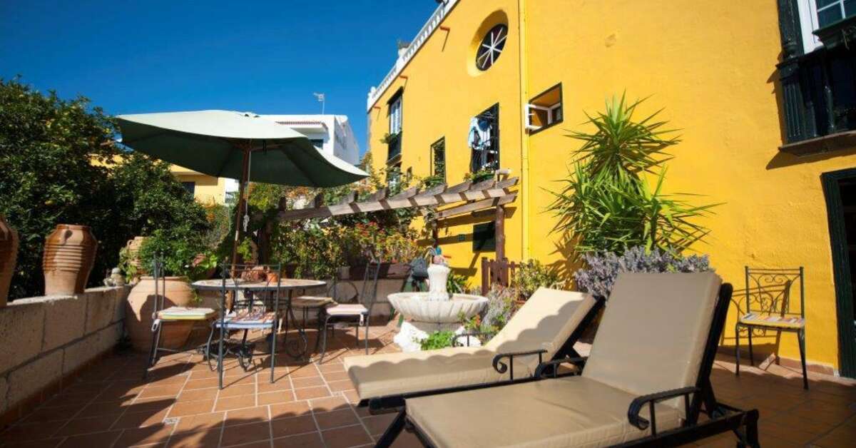 Een foto van het terras bij Hotel Rural Senderos de Abona
