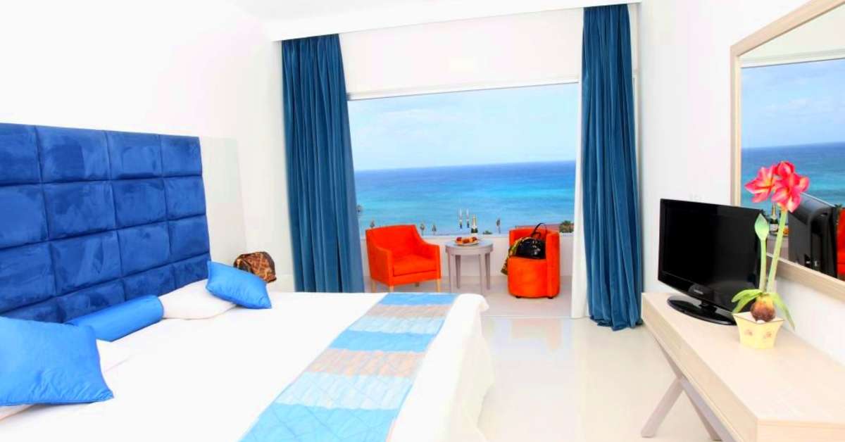 Ein Foto Odessa Beach Hotel