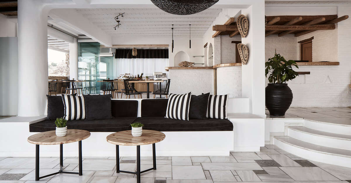 Een foto van Mr & Mrs White Mykonos