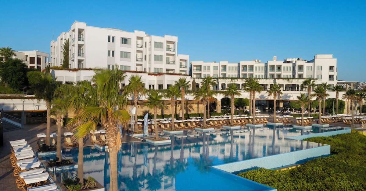 Een foto van het zwembad bij Xanadu Island