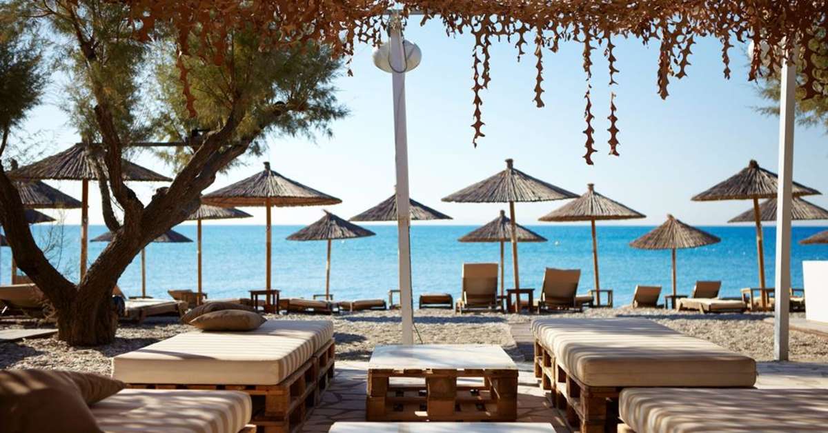 Een foto van het strand bij Doryssa Seaside Resort