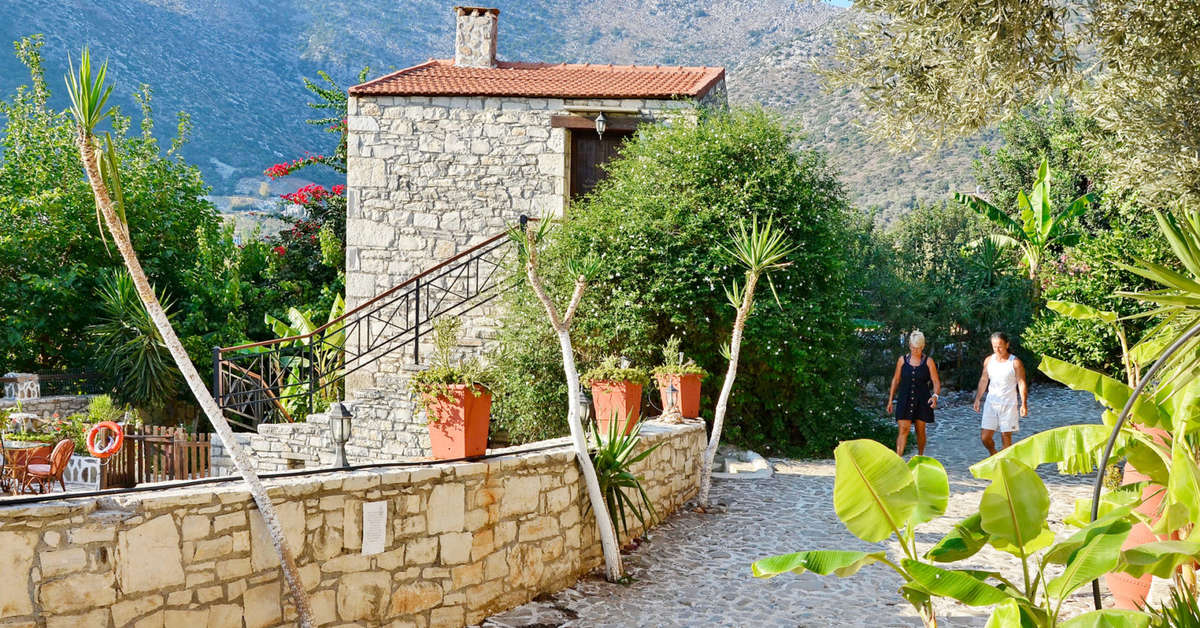 Ein Foto von der Außenansicht des Stone Village Petrino Horio