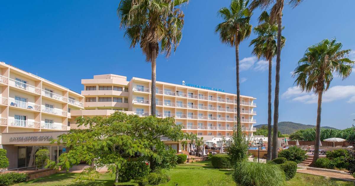 Ein Foto von der Außenansicht des Invisa Hotel Es Pla