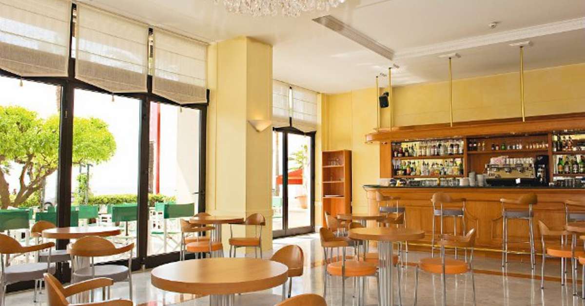 Een foto van het interieur van Hotel Le Royal Nice