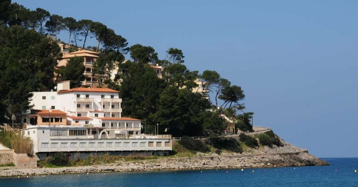 Een foto van de buitenkant van Salino Port Soller