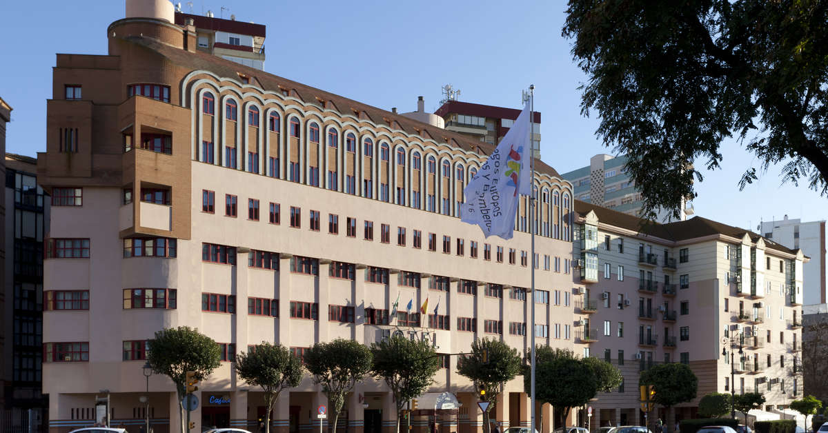 Een foto van de buitenkant van Senator Huelva Hotel