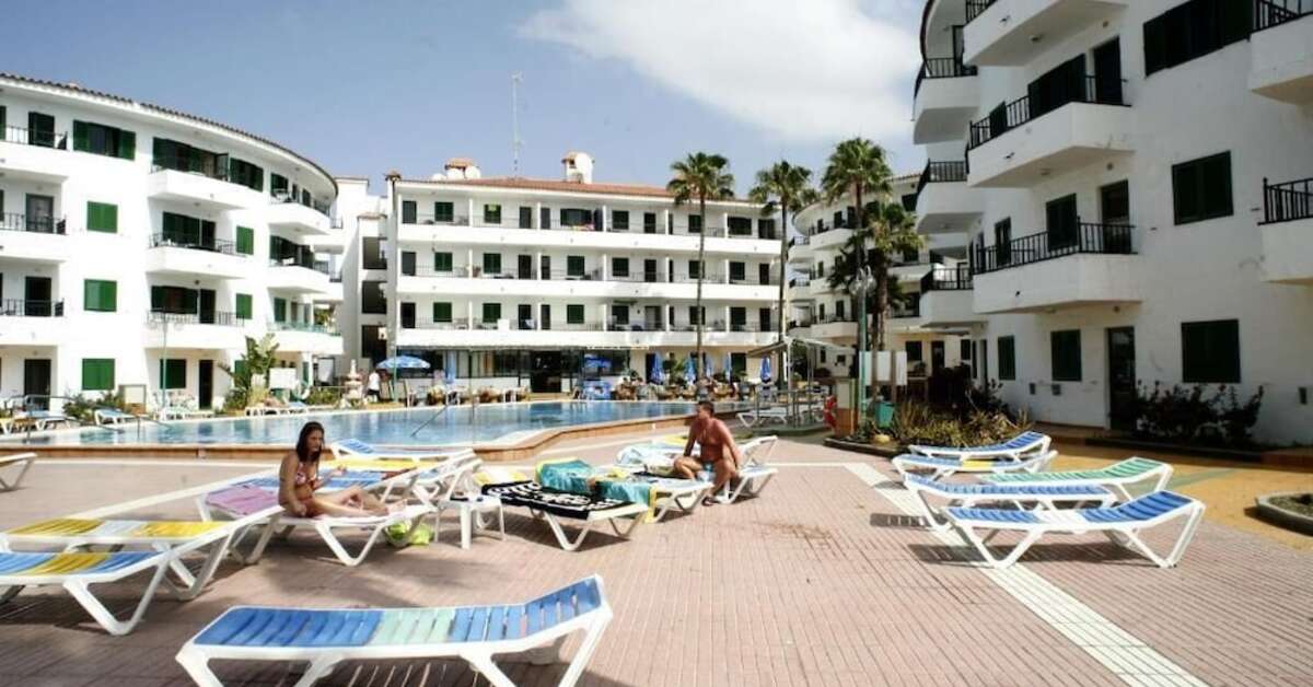 Een foto van het zwembad bij Appartementen Las Faluas