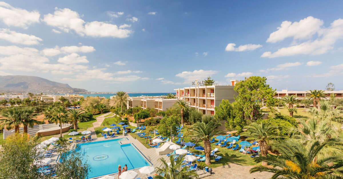 Ein Foto vom Pool im Dessole Malia Beach