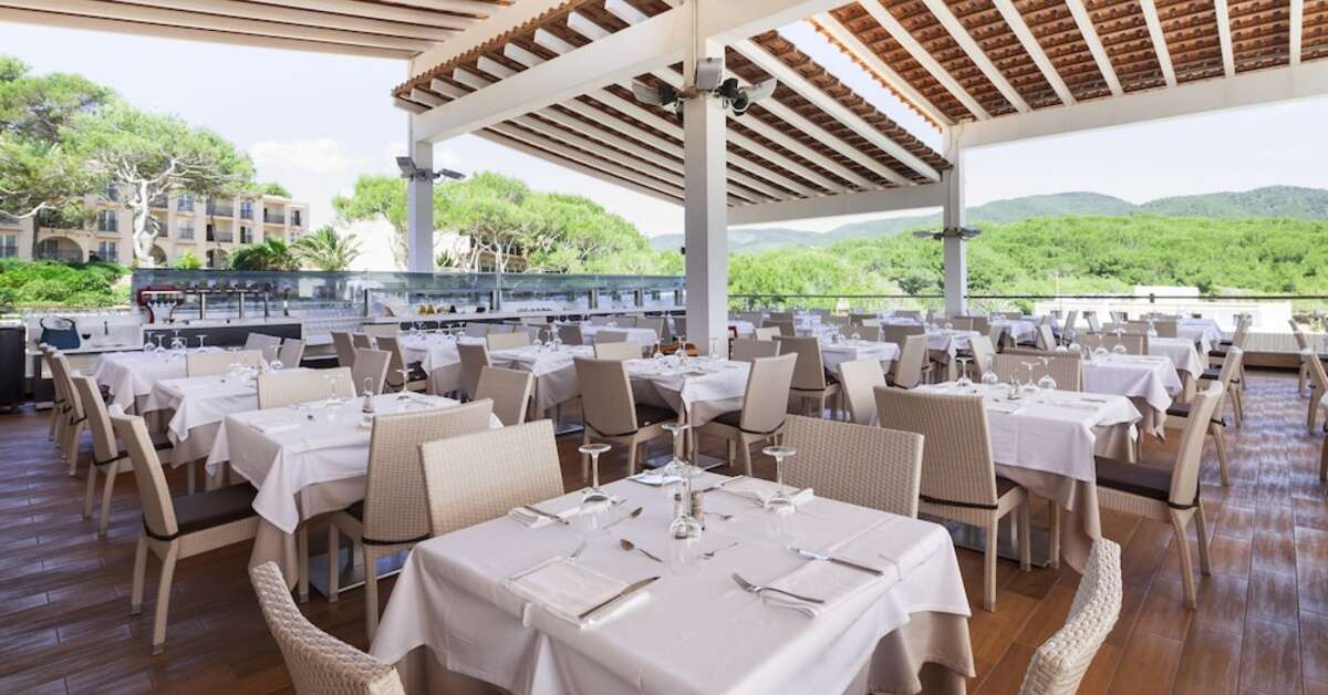 Een foto van de faciliteiten bij Invisa Hotel Club Cala Blanca
