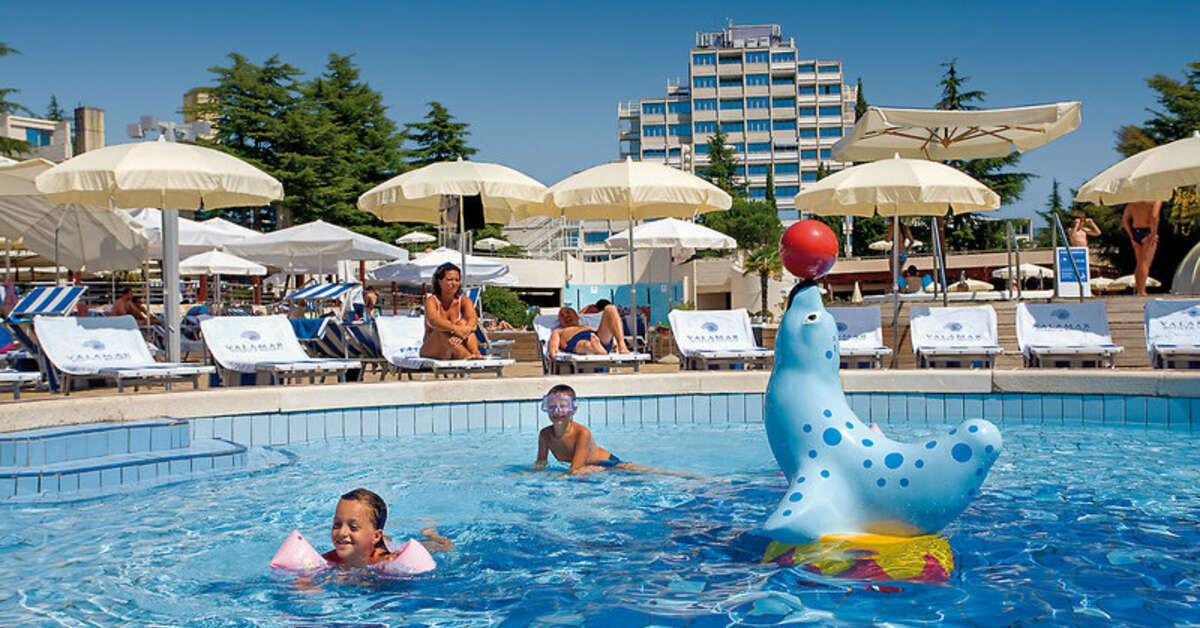 Ein Foto vom Pool im Sunny Porec by Valamar