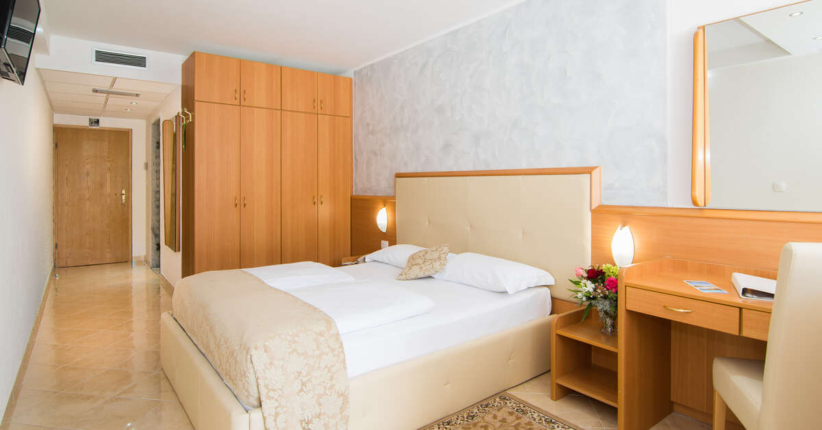 Hotel Hedera - Rabac | HolidayDiscounter