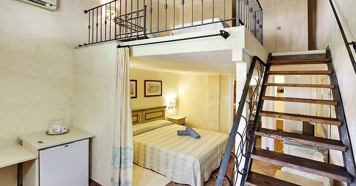 Ein Foto Colonna Hotel Du Golf