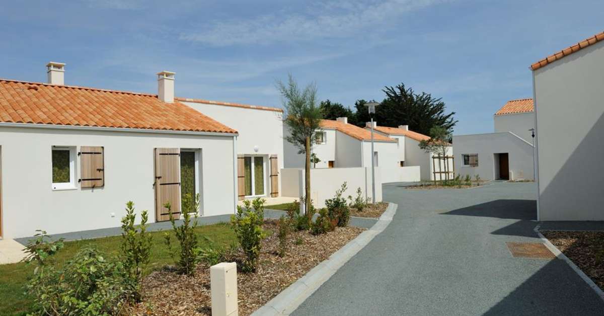 Een foto van de buitenkant van Residence Vacances Les Grands Rochers