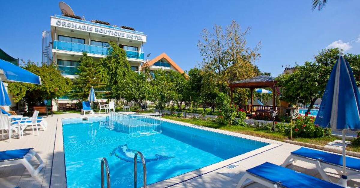 Een foto van het zwembad bij Orsmaris Boutique Hotel