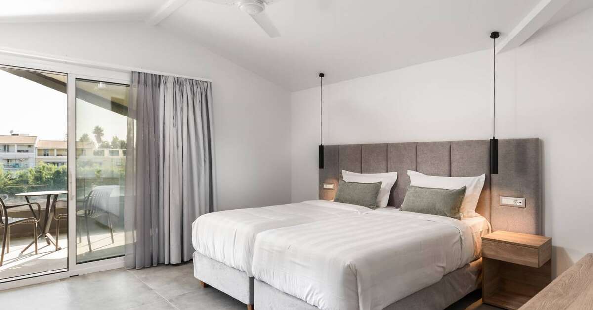 Ein Foto Acharavi Beach Hotel