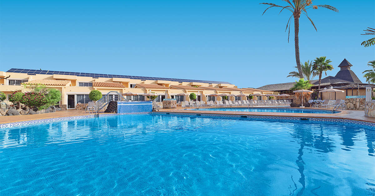 Een foto van het zwembad bij Hotel Arena Suite Fuerteventura