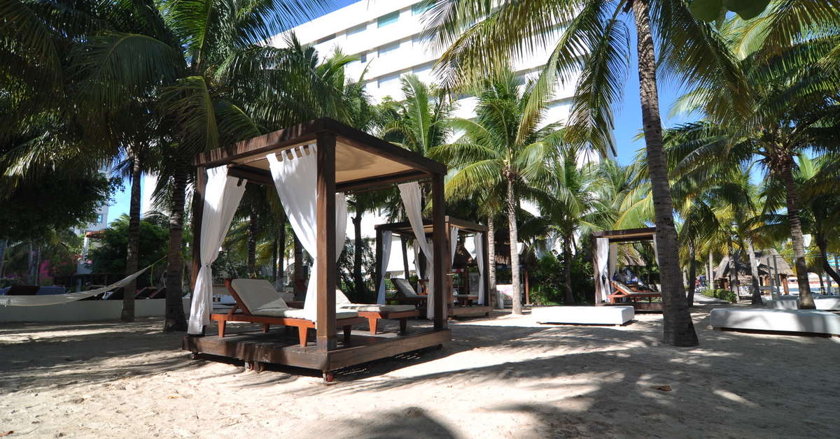 Een foto van het strand bij Oasis Palm